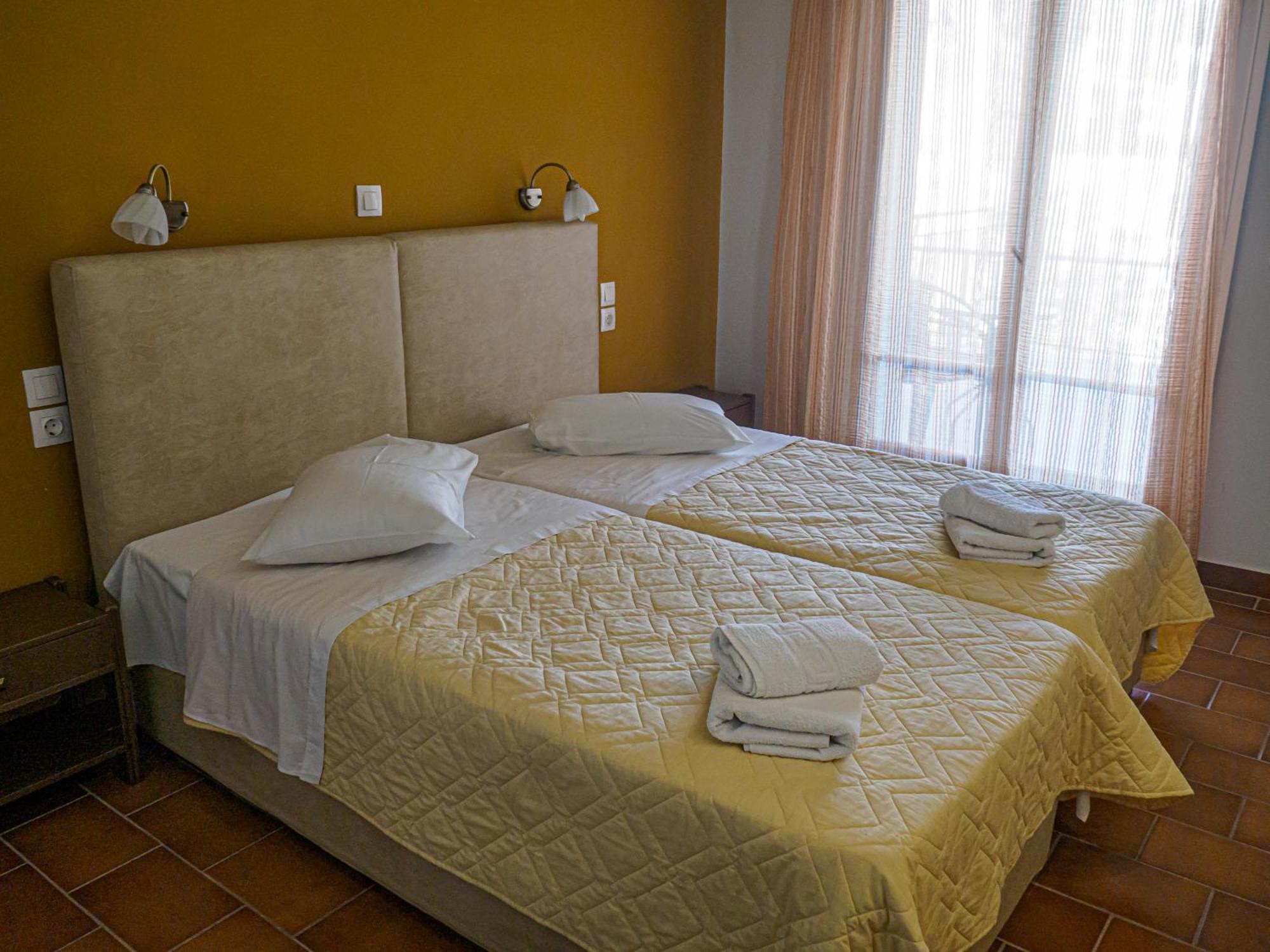 Hotel Methanion Méthana Kültér fotó
